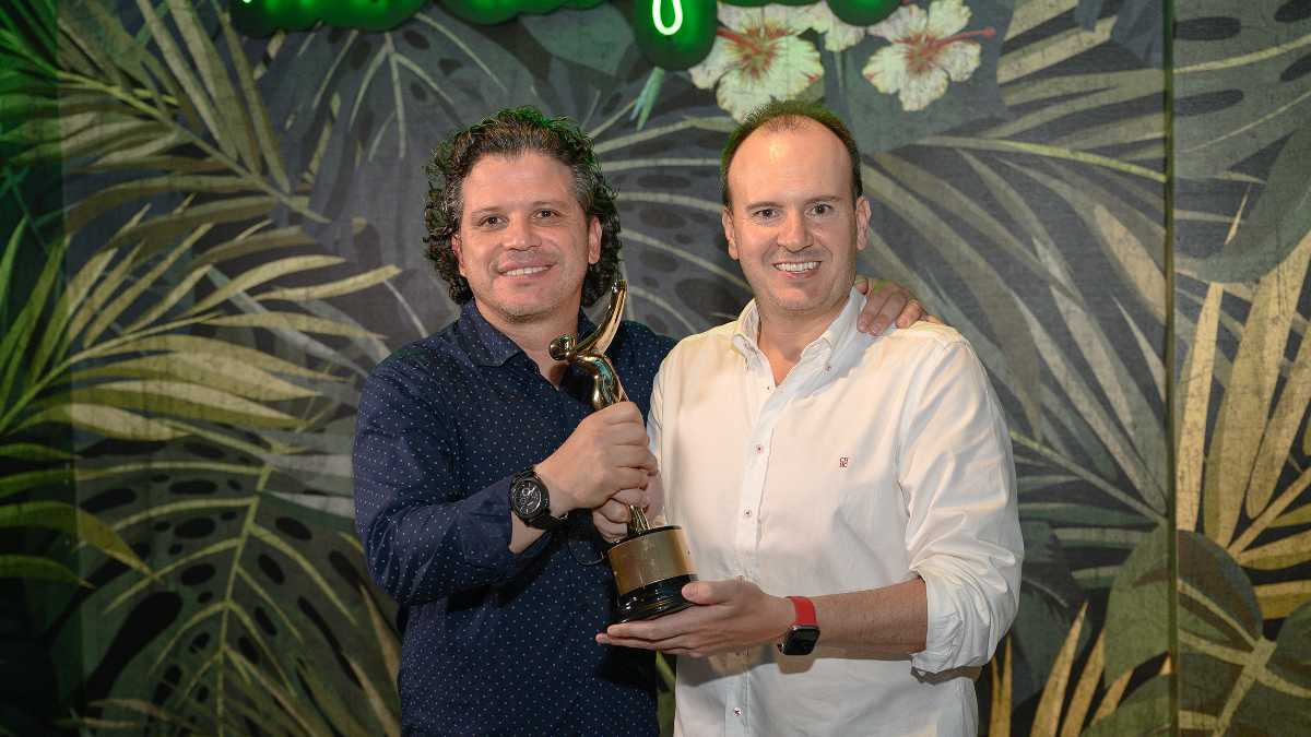 Caracol Televisión recibió galardón de oro