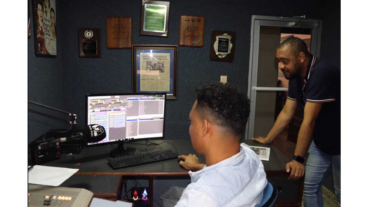 Radio Seybo automatiza sus emisiones